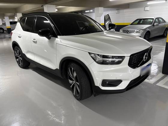 VOLVO XC40 1.5 T5 RECHARGE R-DESIGN GEARTRONIC